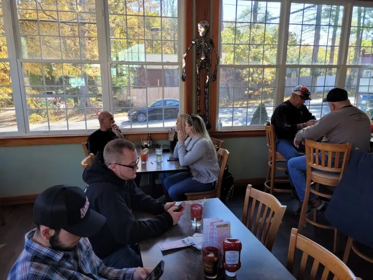 TJs 14 2022 10 22 joe richard · a year ago 768x576